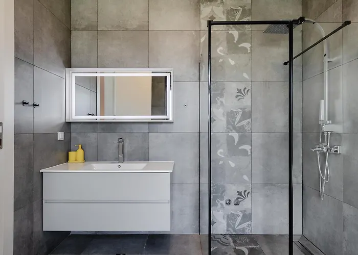 Bb Rapsody 10 With Heated Salt Water Pool Villa Butkovići