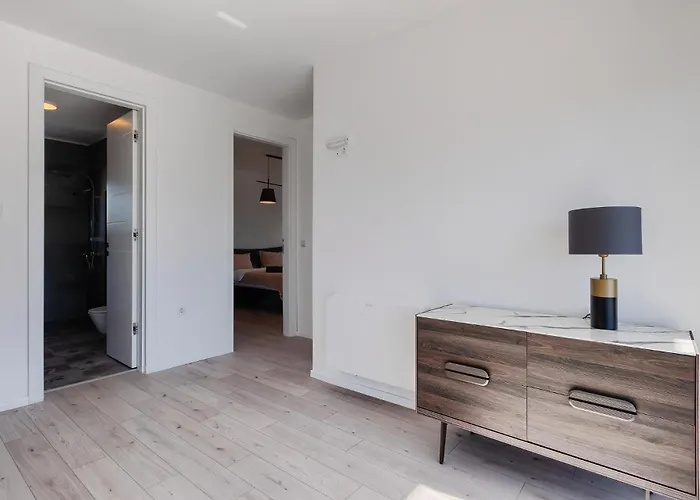 Bb Rapsody 10 With Heated Salt Water Pool * Butkovići