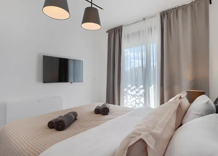 Villa Bb Rapsody 10 With Heated Salt Water Pool *