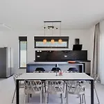 וילה Bb Rapsody 10 With Heated Salt Water Pool Butkovići